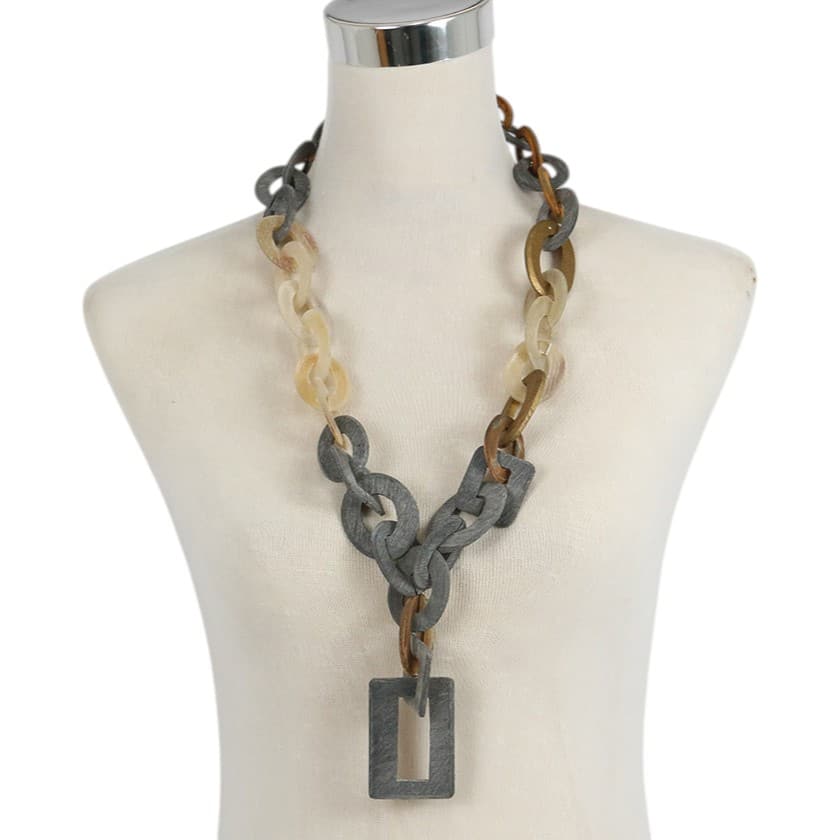 NECKLACE HORN PENDANT RECTANGULAR TRICOLOUR