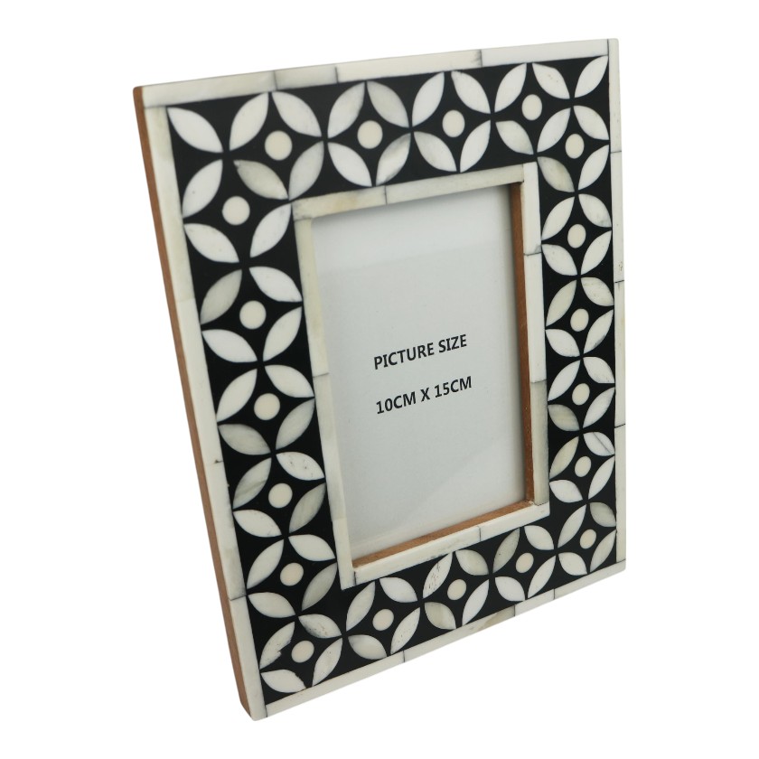 BONE FRAME INLAY FLOWER BLACK & WHITE