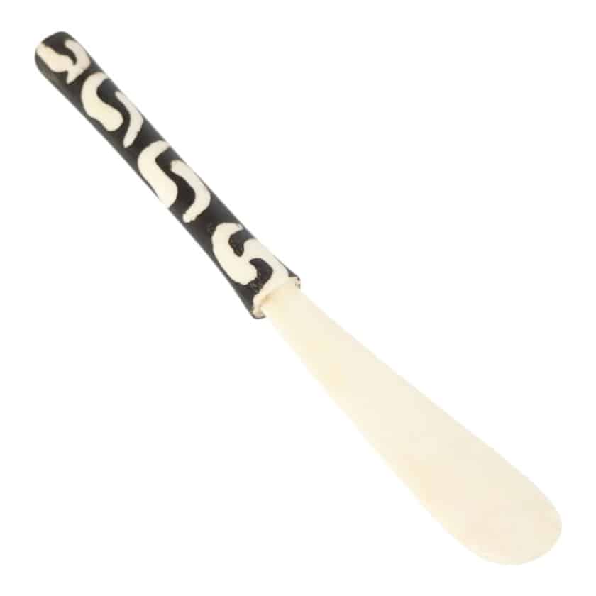 BONE PATE KNIFE