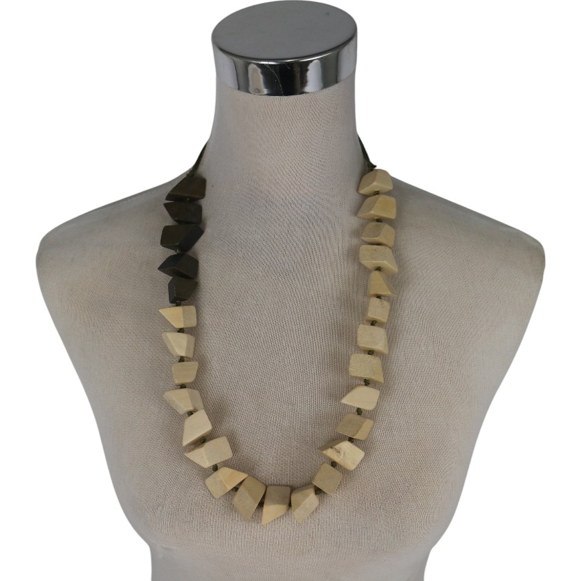 NECKLACE SAND & KHAKI