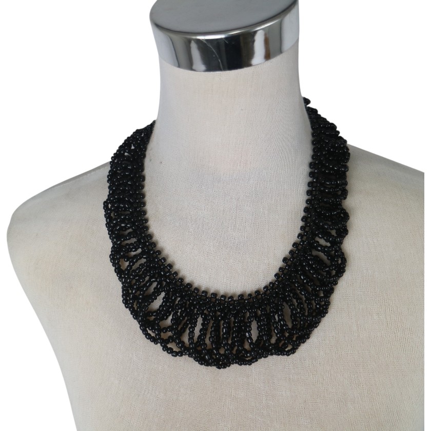 NECKLACE MULTI LOOP BLACK