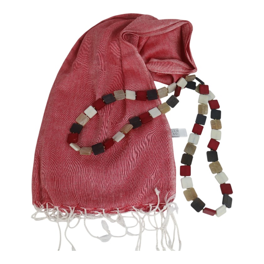 NECKLACE HORN CRANBERRY, GREY & NATURAL DISKS